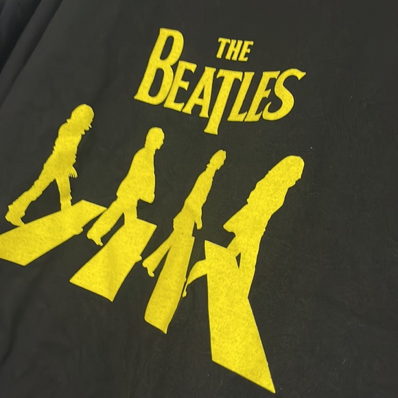 NWOT The Beatles tshirt 2X - Picture 4 of 4